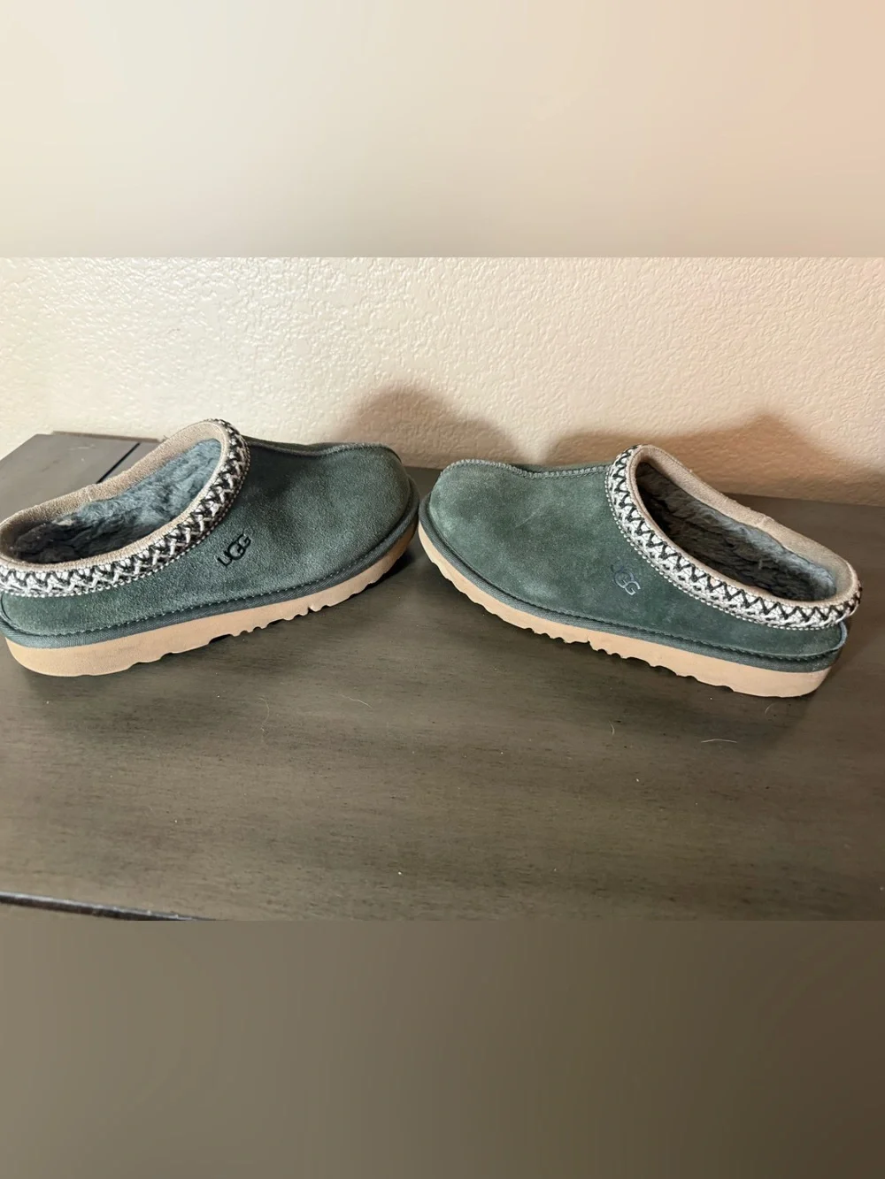 UGG Tasman Kids Size 4 Green Suede Shearling Lined Slippers Clogs